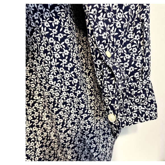 Lyle & Scott 100% Combed Cotton long sleeve button down navy Blue flowers size M - Picture 8 of 8
